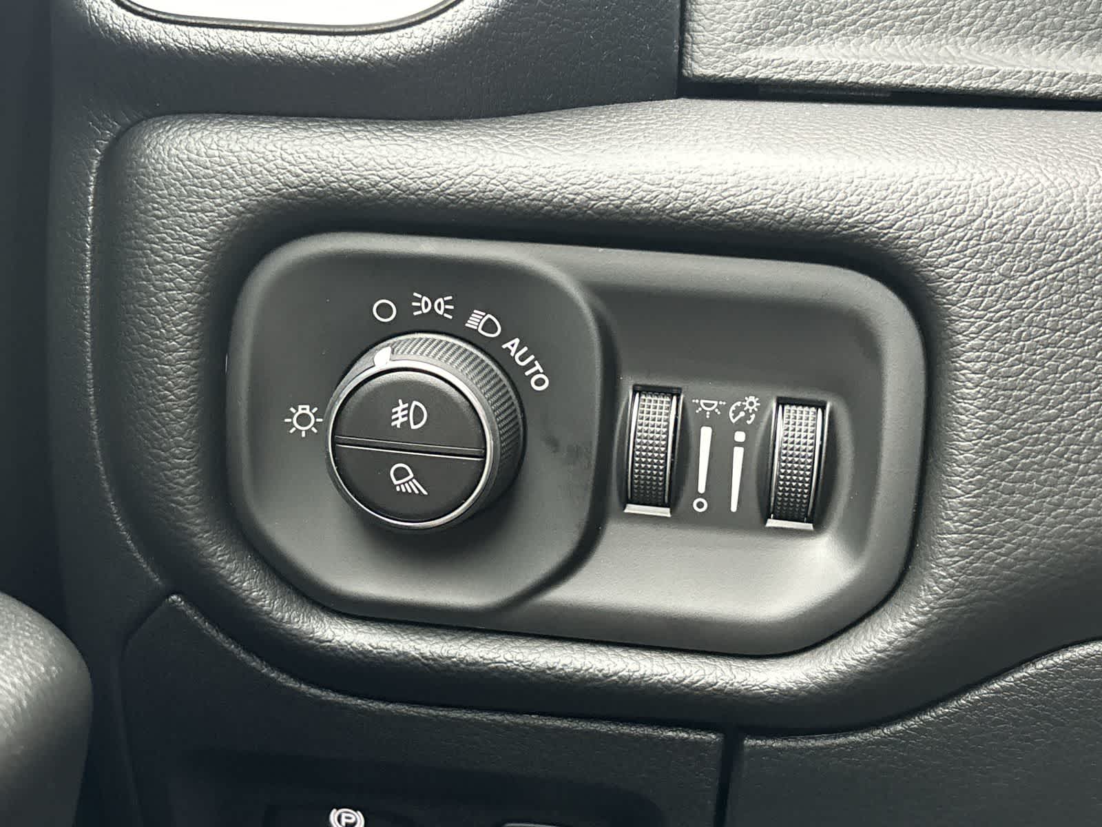 Thumbnail: 2026 RAM 1500 - 16