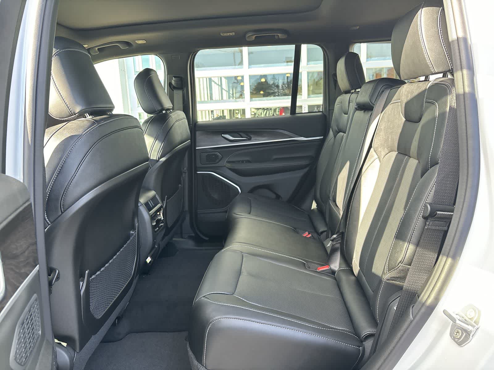 Thumbnail: 2026 Jeep Grand Cherokee - 7