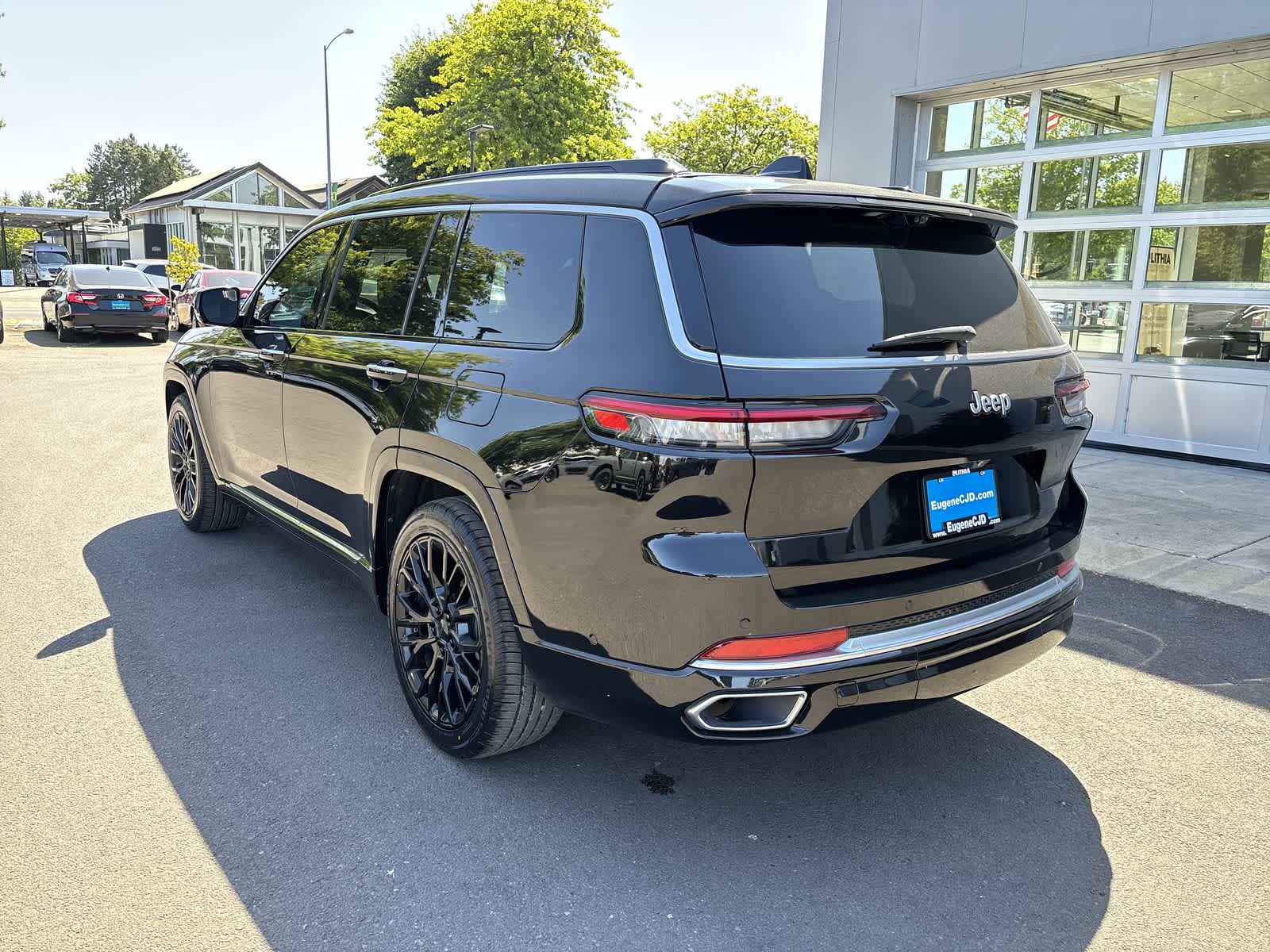 Thumbnail: 2021 Jeep Grand Cherokee L - 3