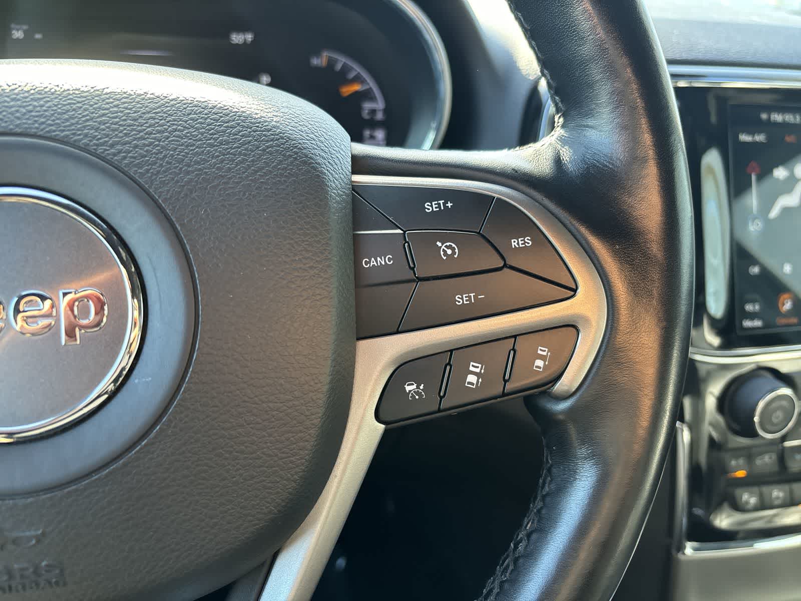 Thumbnail: 2021 Jeep Grand Cherokee - 12