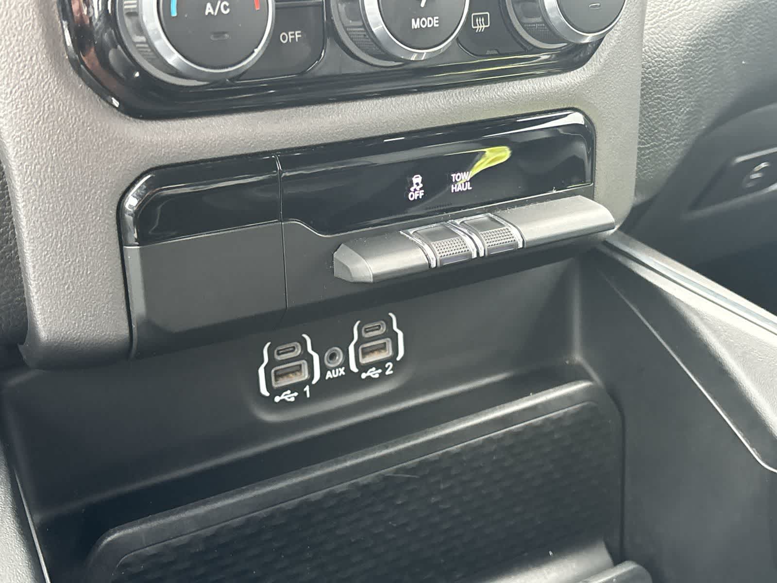 Thumbnail: 2024 RAM 1500 - 22