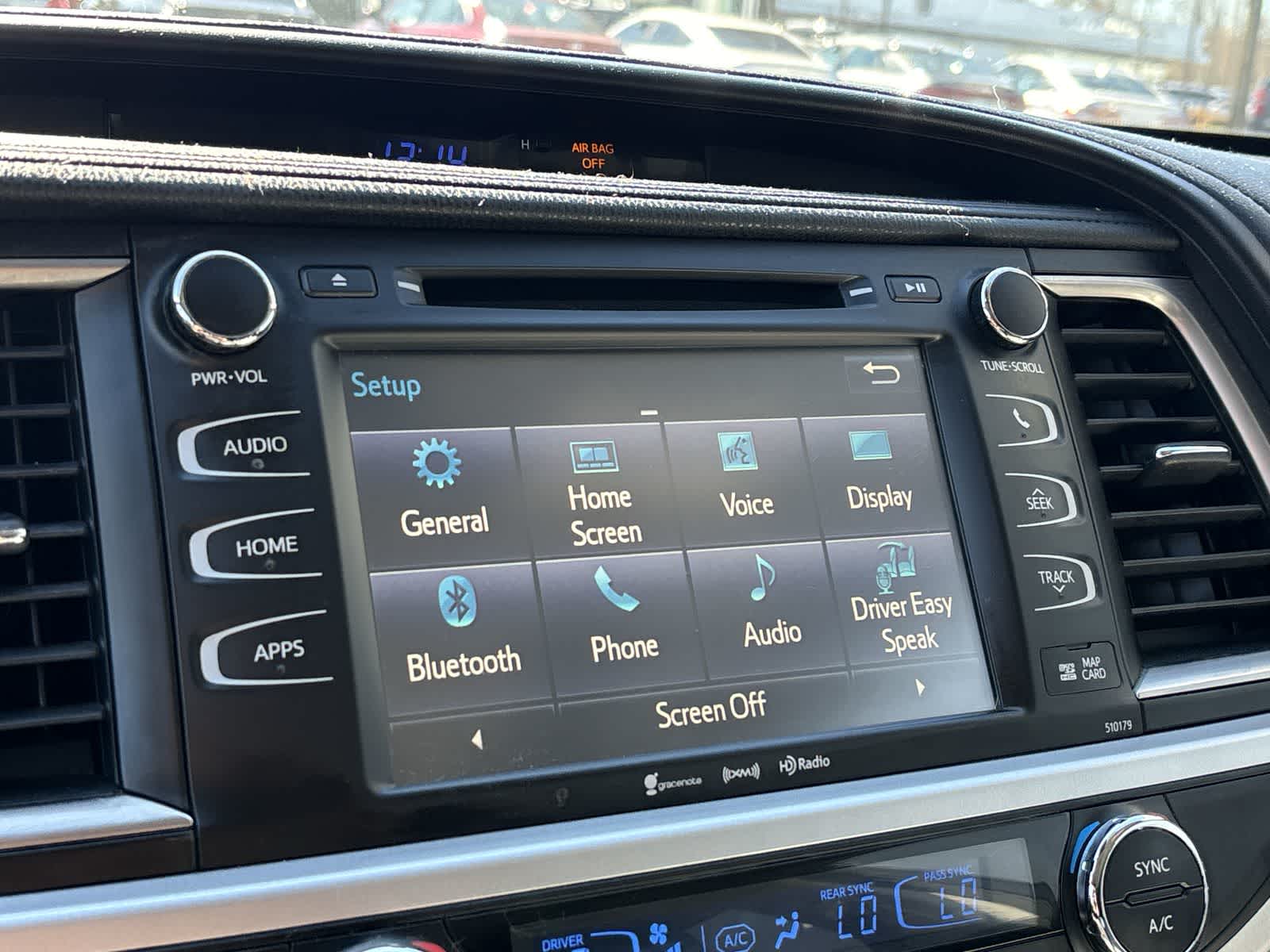 Thumbnail: 2017 Toyota Highlander - 19