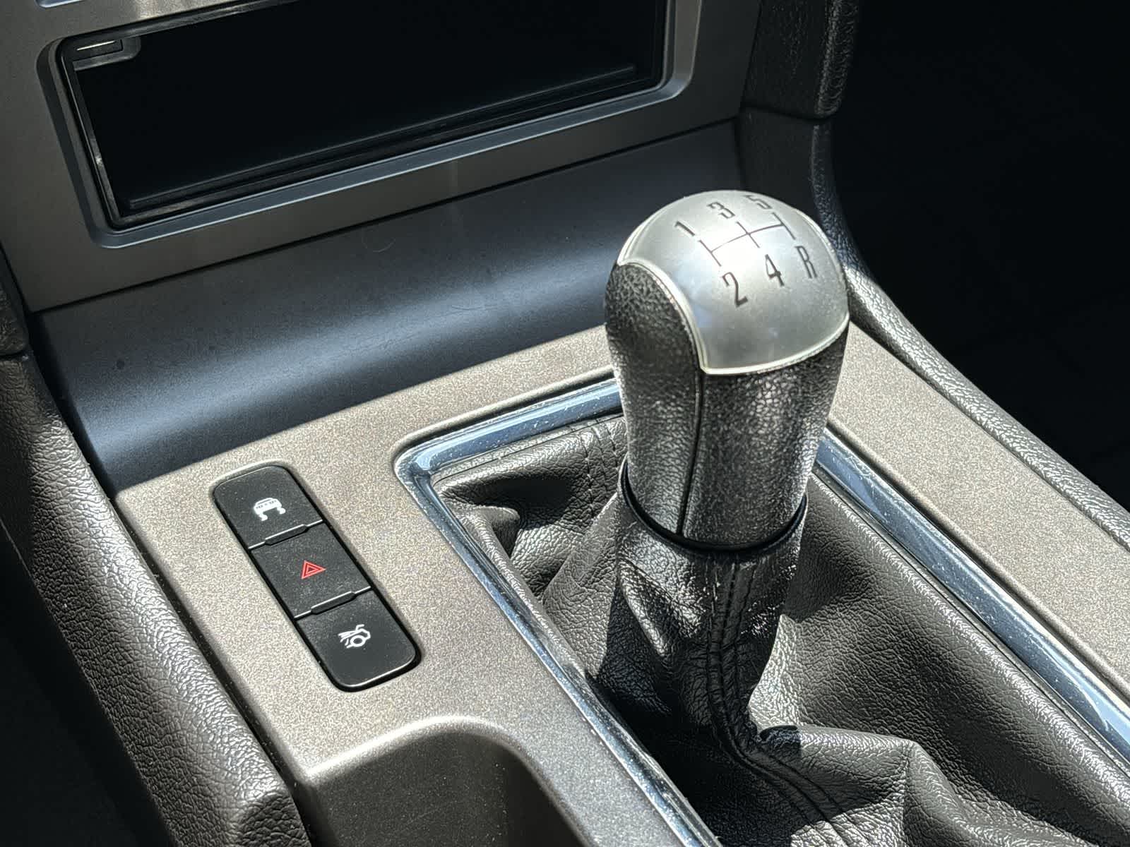 Thumbnail: 2010 Ford Mustang - 27