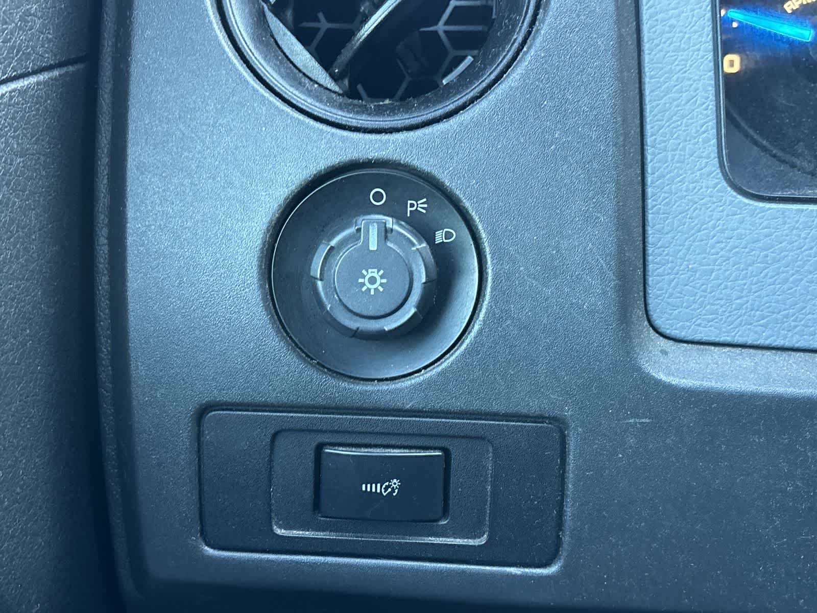 Thumbnail: 2014 Ford F-150 - 9