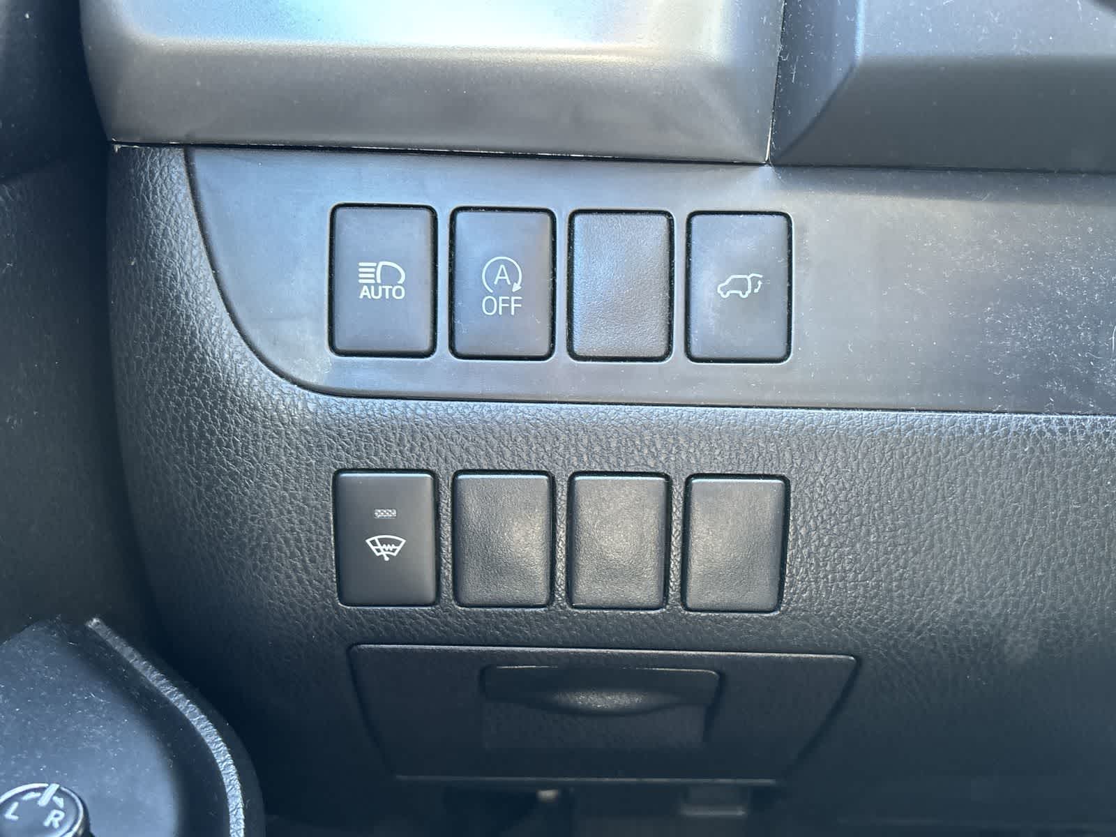 Thumbnail: 2017 Toyota Highlander - 7