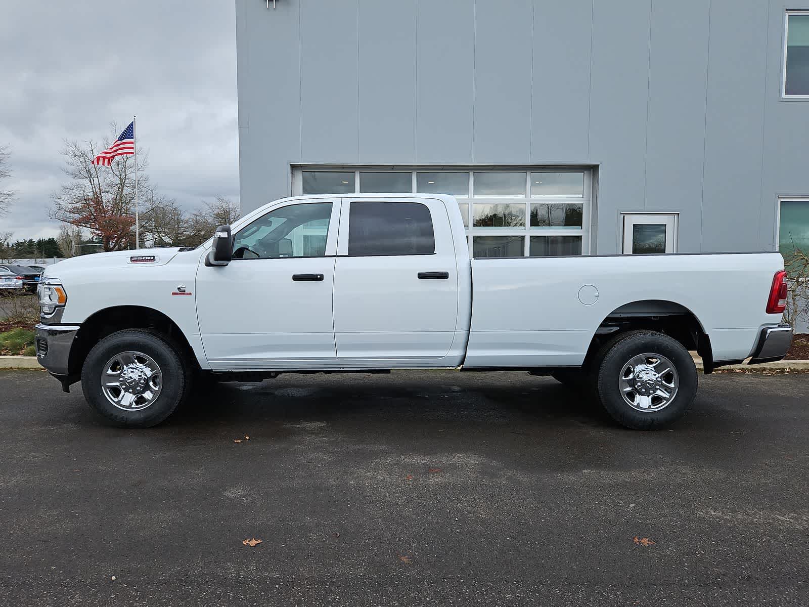 2024 RAM 2500 Tradesman 3