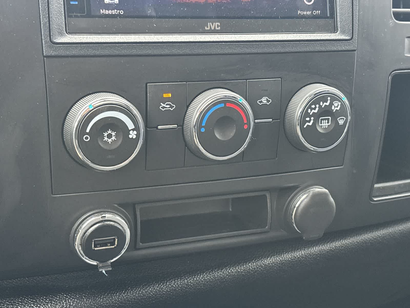 Thumbnail: 2008 Chevrolet Silverado 1500 - 17