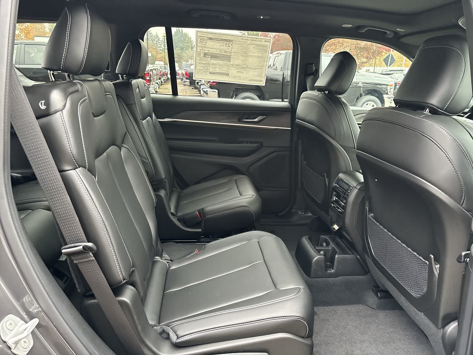 Thumbnail: 2025 Jeep Grand Cherokee L - 6