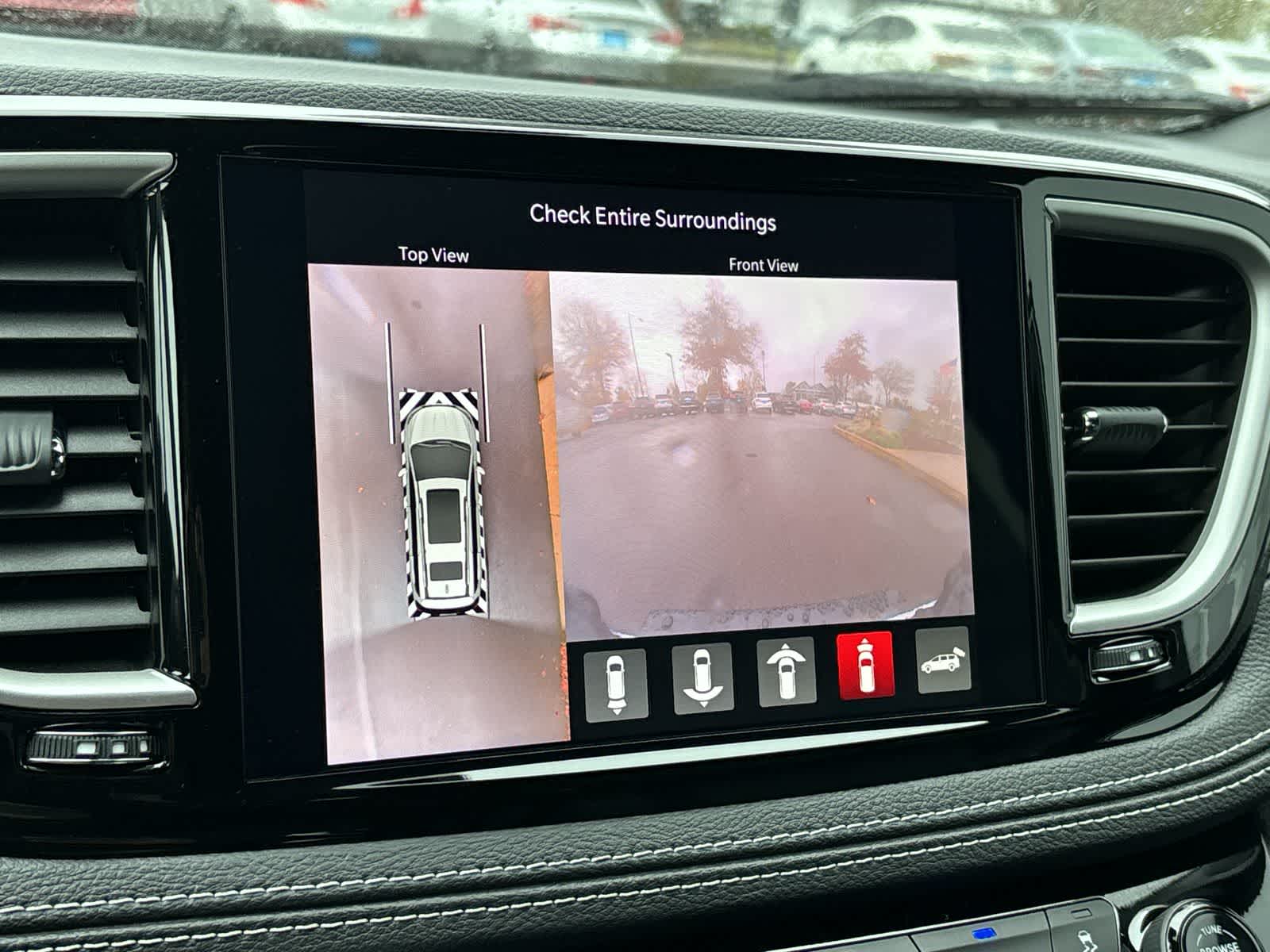 Thumbnail: 2026 Chrysler Pacifica - 21