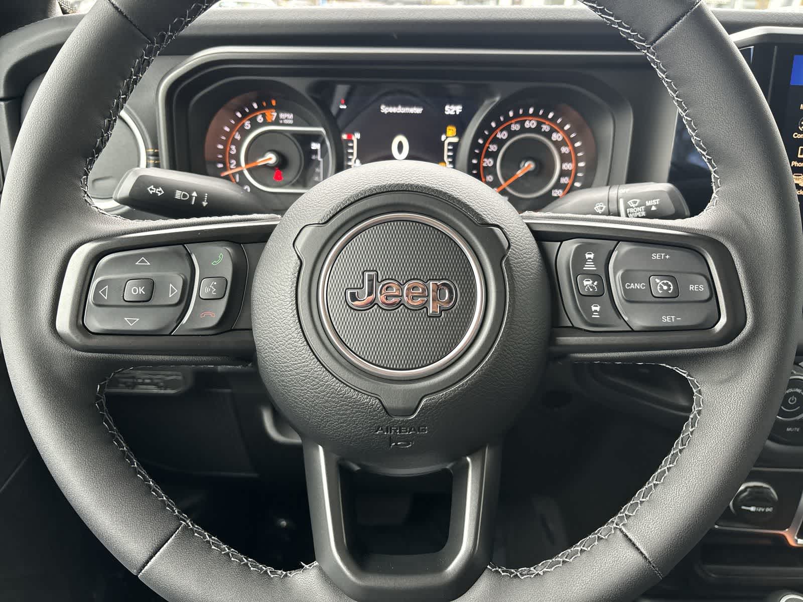 Thumbnail: 2026 Jeep Gladiator - 12