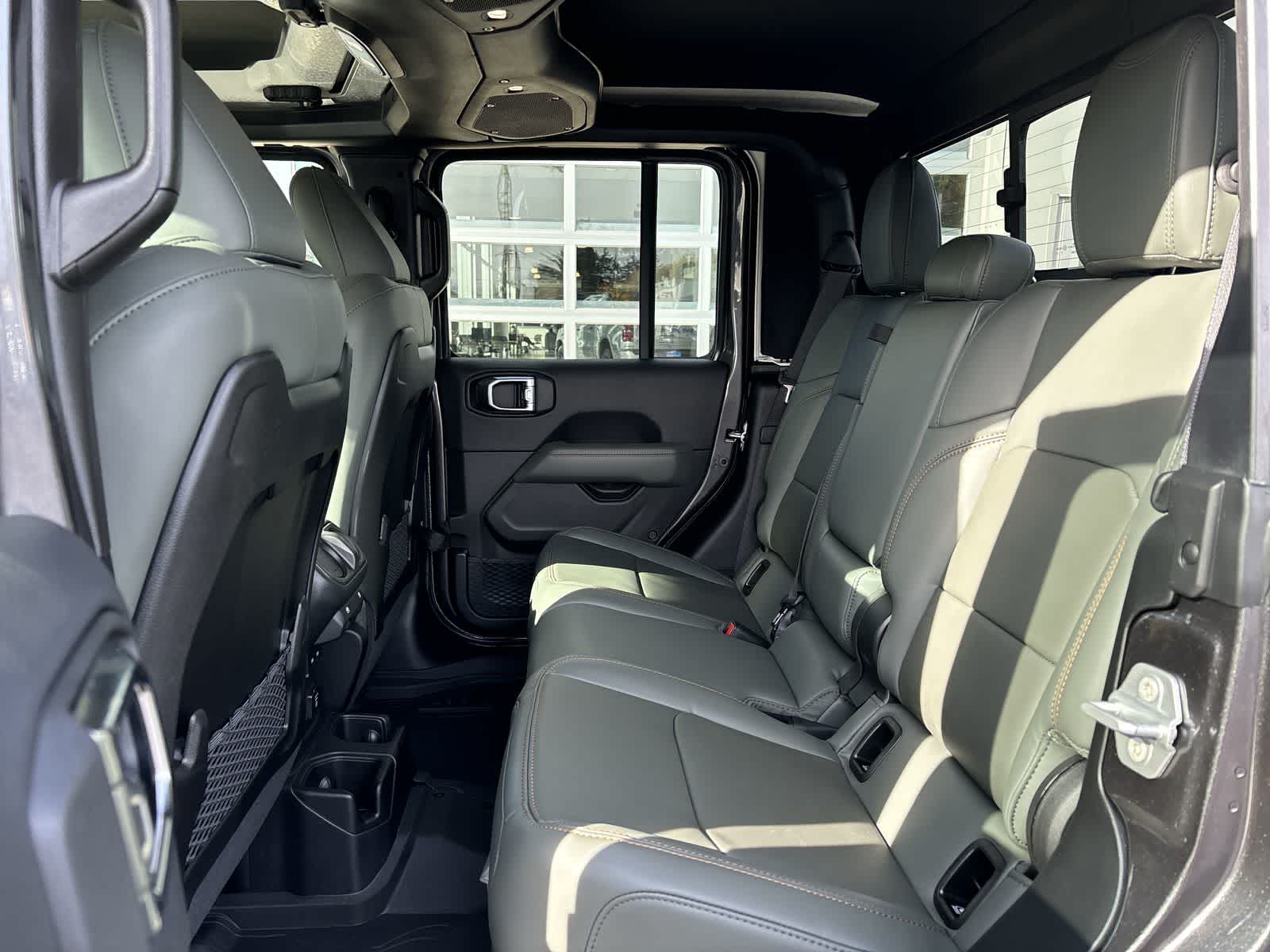 Thumbnail: 2025 Jeep Gladiator - 7