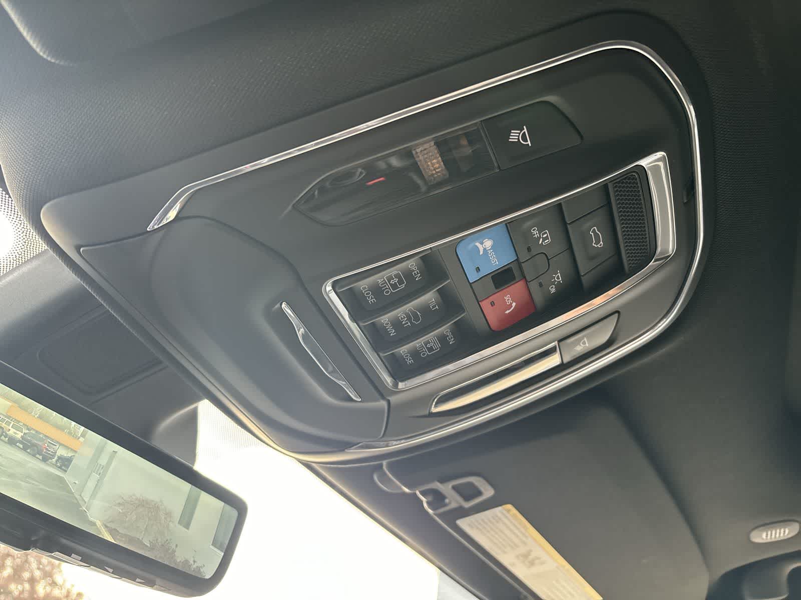 Thumbnail: 2024 Jeep Grand Cherokee - 30