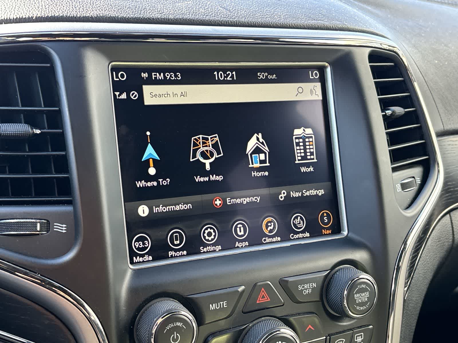 Thumbnail: 2018 Jeep Grand Cherokee - 21