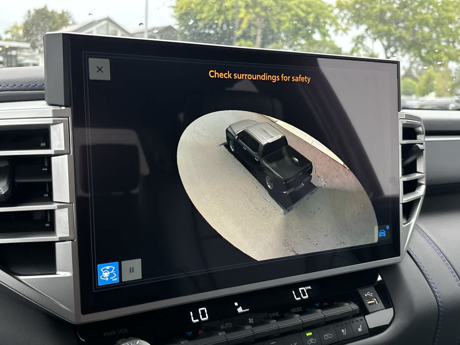 Thumbnail: 2025 Toyota Tundra - 24