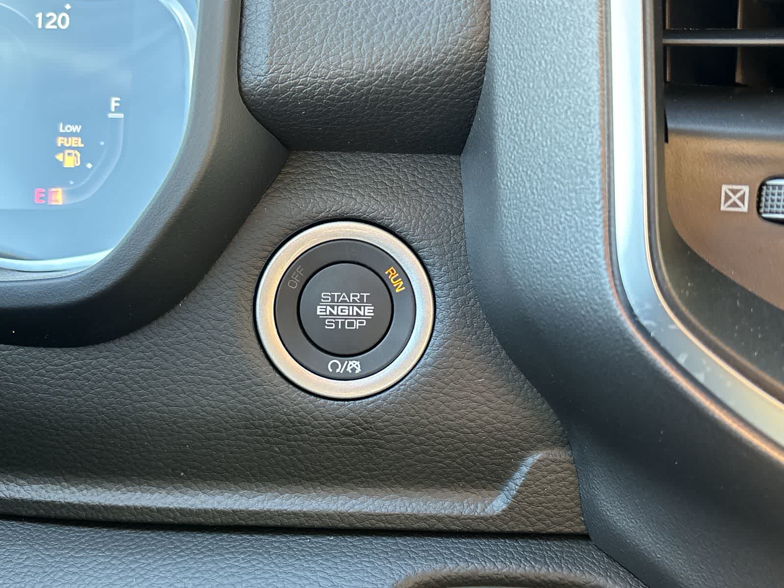 Thumbnail: 2026 RAM 1500 - 17