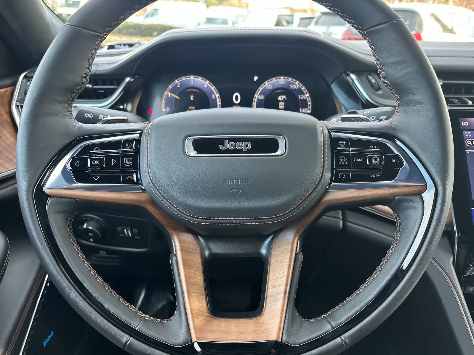 Thumbnail: 2025 Jeep Grand Cherokee L - 12