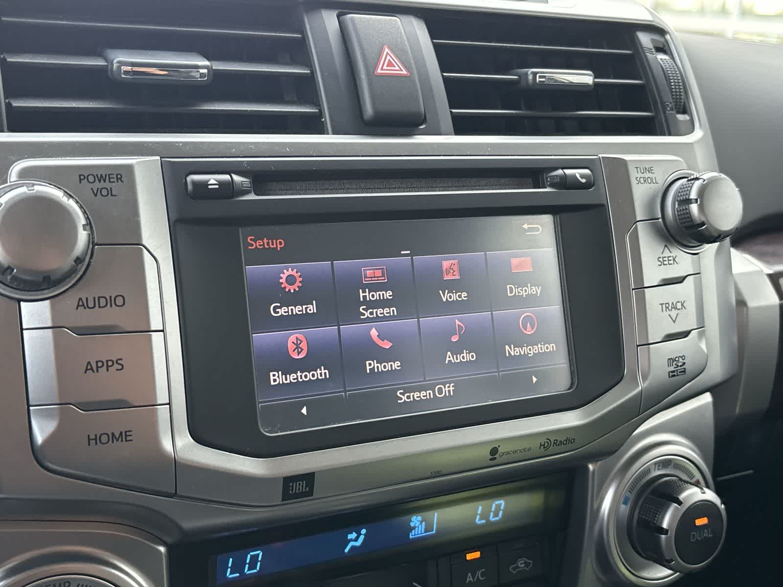 Thumbnail: 2015 Toyota 4Runner - 21