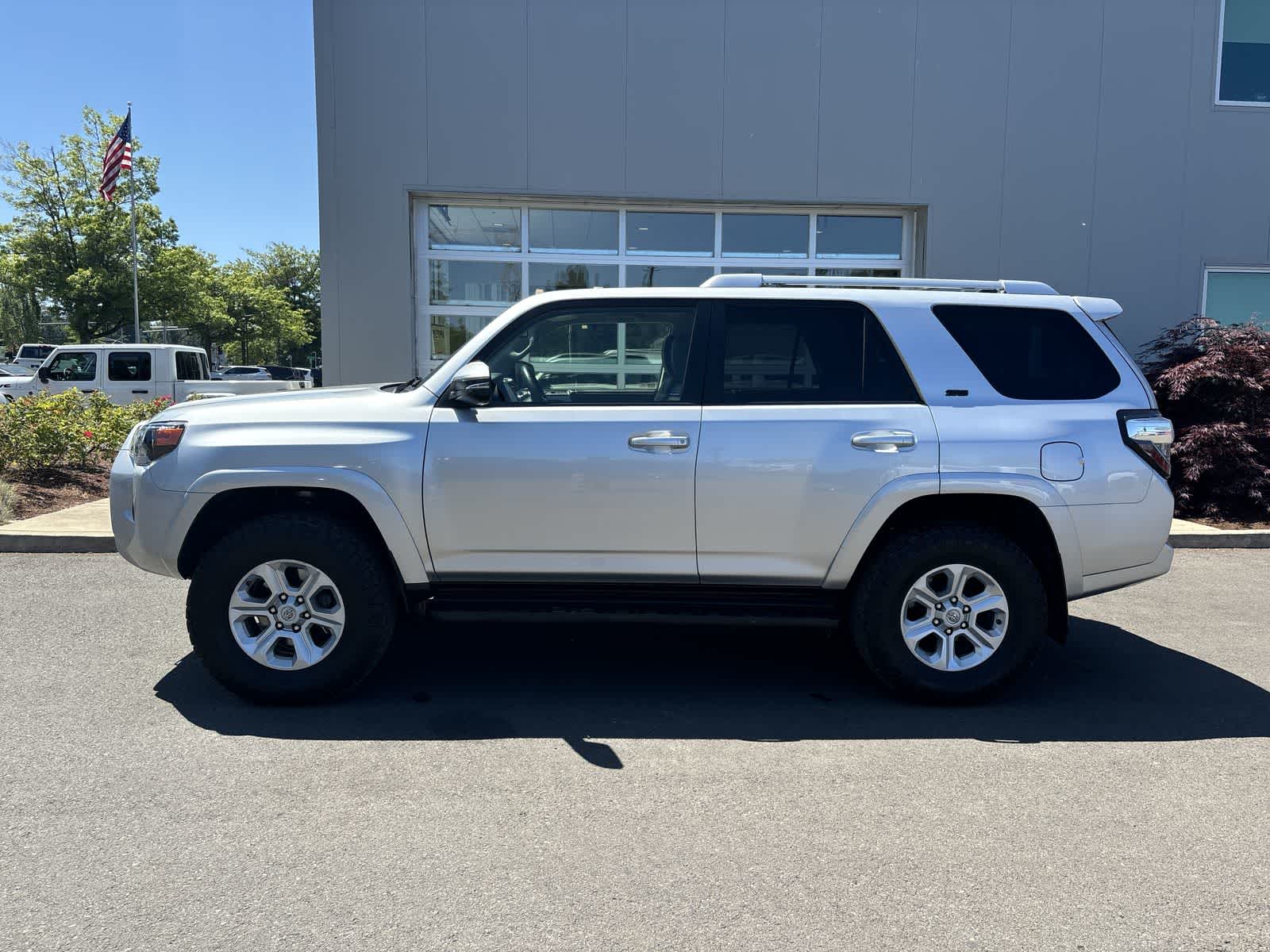 Thumbnail: 2017 Toyota 4Runner - 2