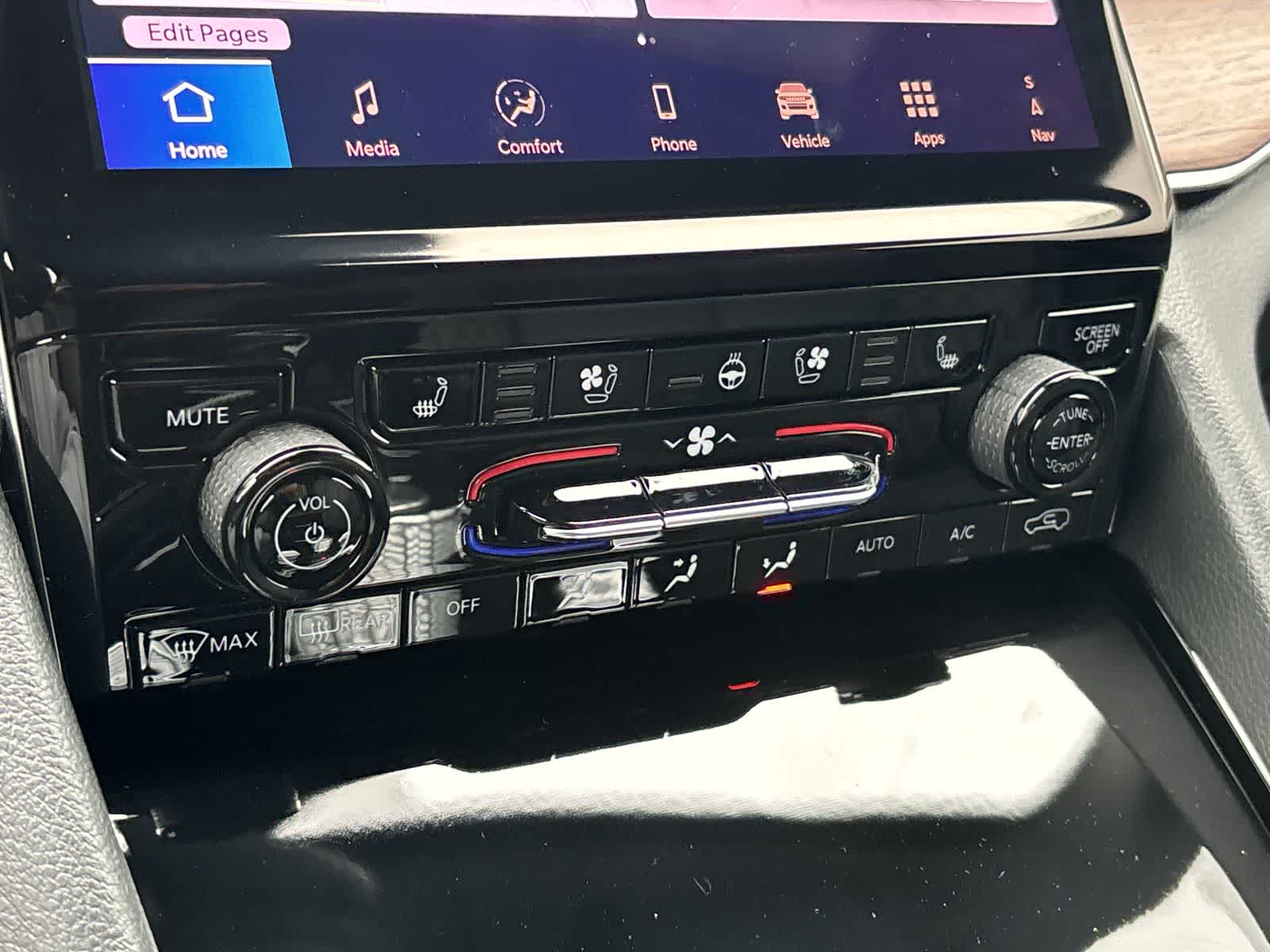 Thumbnail: 2025 Jeep Grand Cherokee - 24