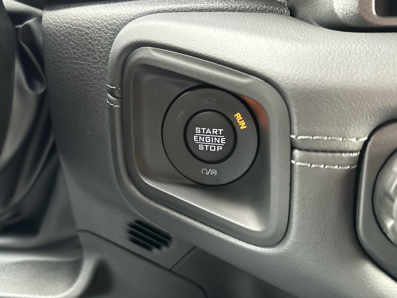 Thumbnail: 2026 Jeep Gladiator - 26