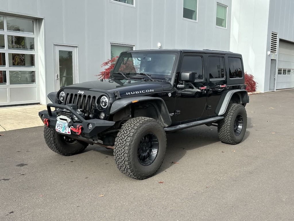 Used 2015 Jeep Wrangler Unlimited Rubicon 4x4 SUV