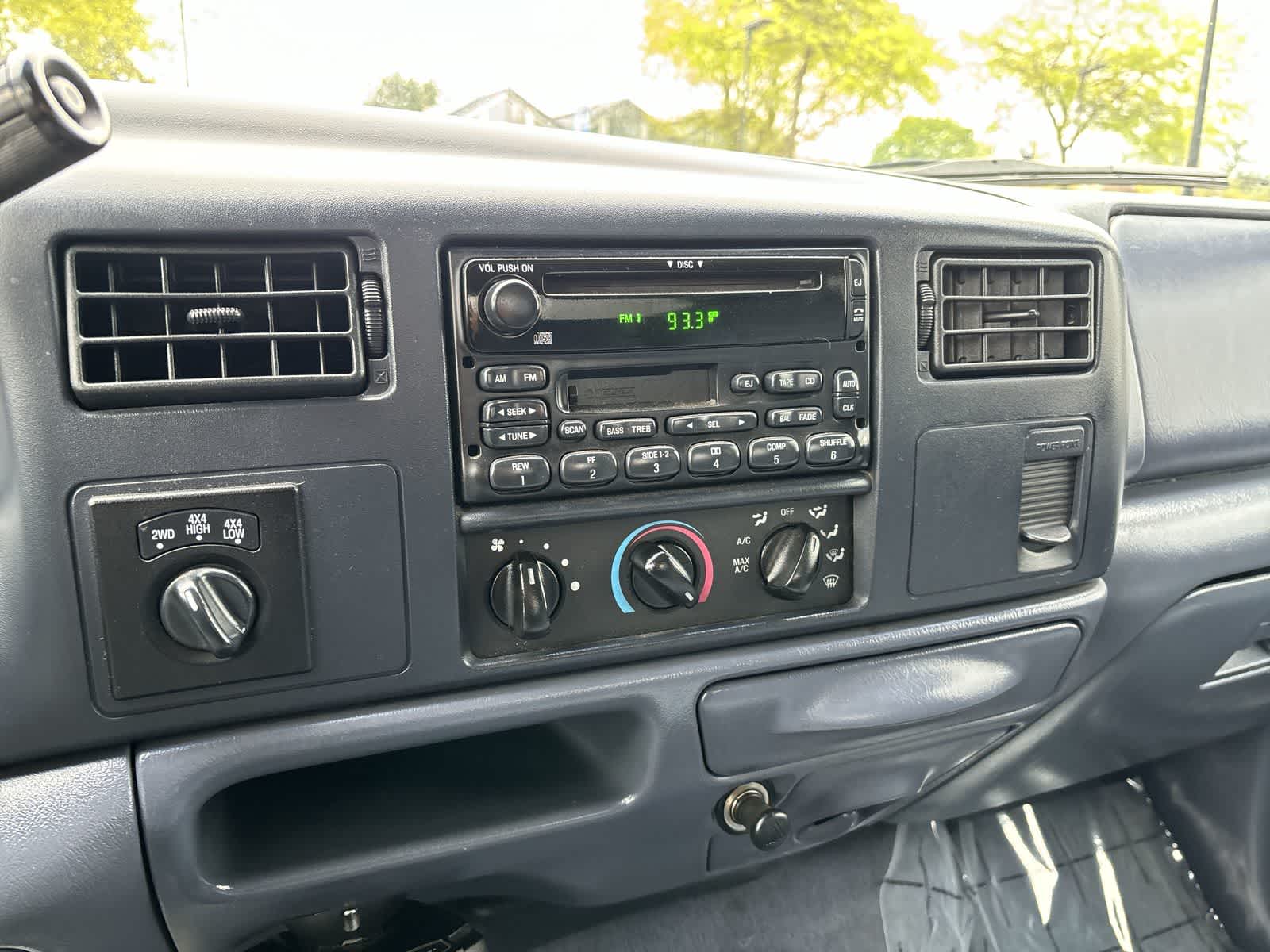Thumbnail: 2001 Ford F-350 - 25