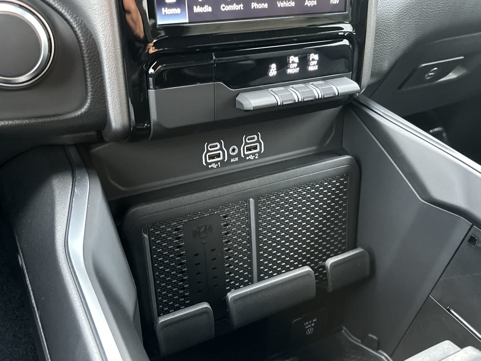 Thumbnail: 2026 RAM 1500 - 22