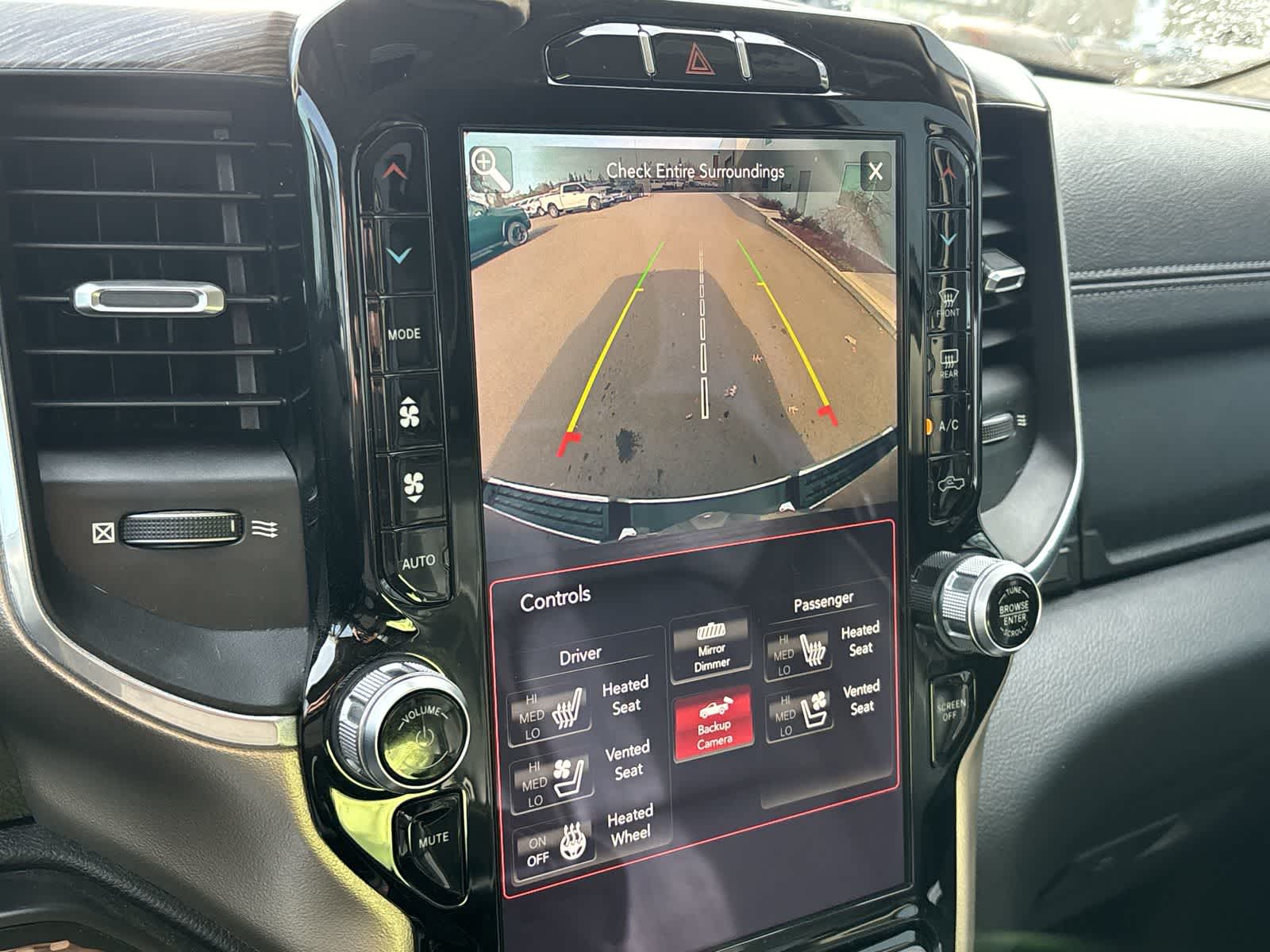 Thumbnail: 2019 RAM 1500 - 19