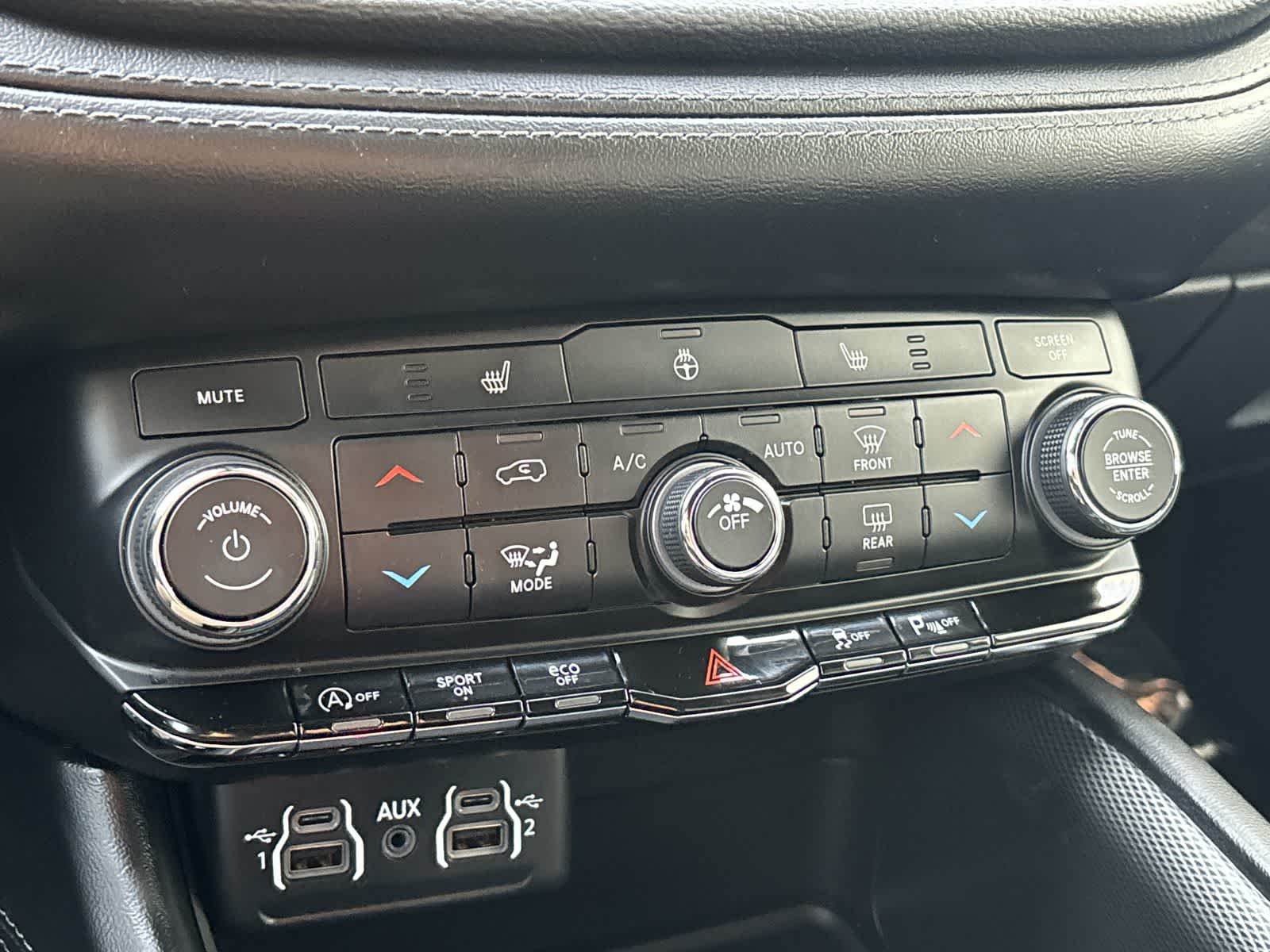 Thumbnail: 2021 Dodge Durango - 24