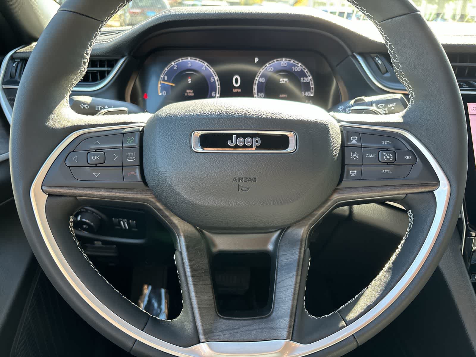 Thumbnail: 2025 Jeep Grand Cherokee - 11