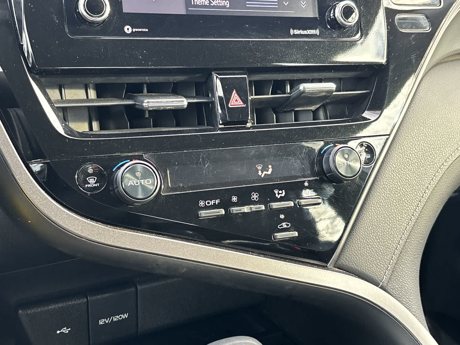 Thumbnail: 2022 Toyota Camry - 23