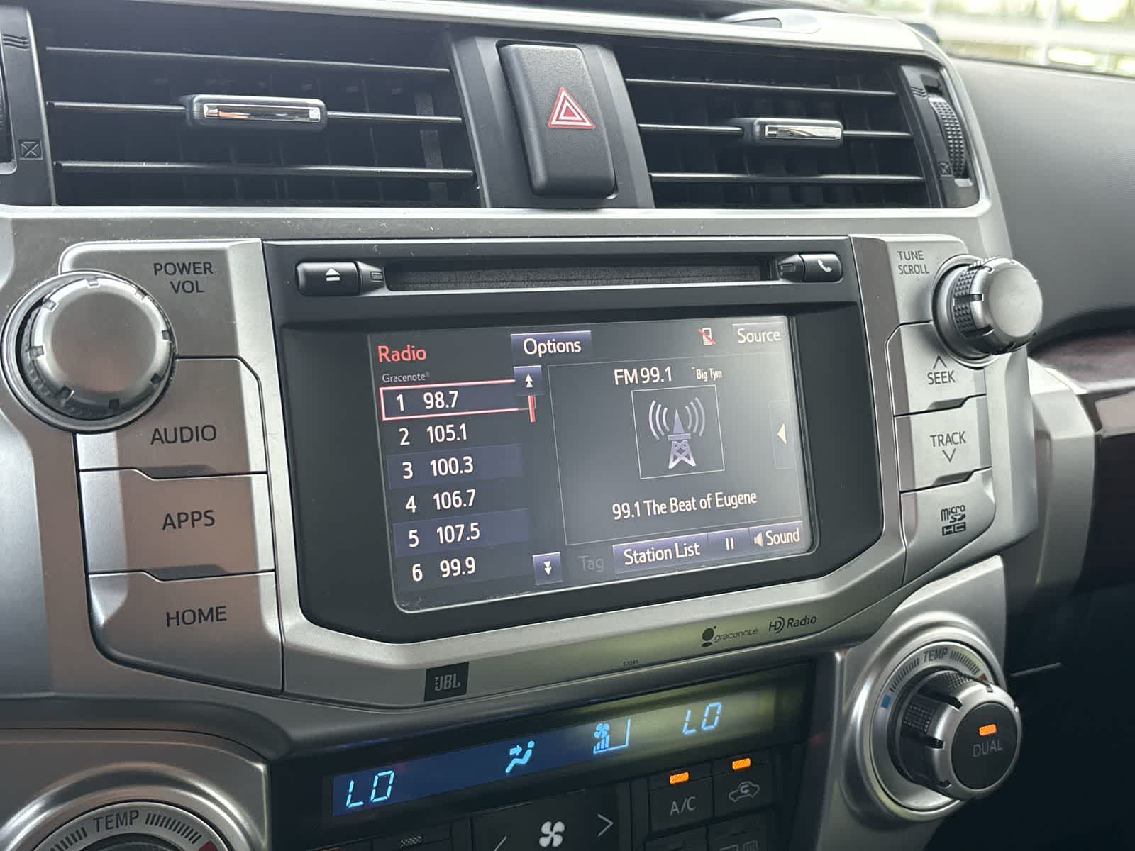 Thumbnail: 2015 Toyota 4Runner - 14