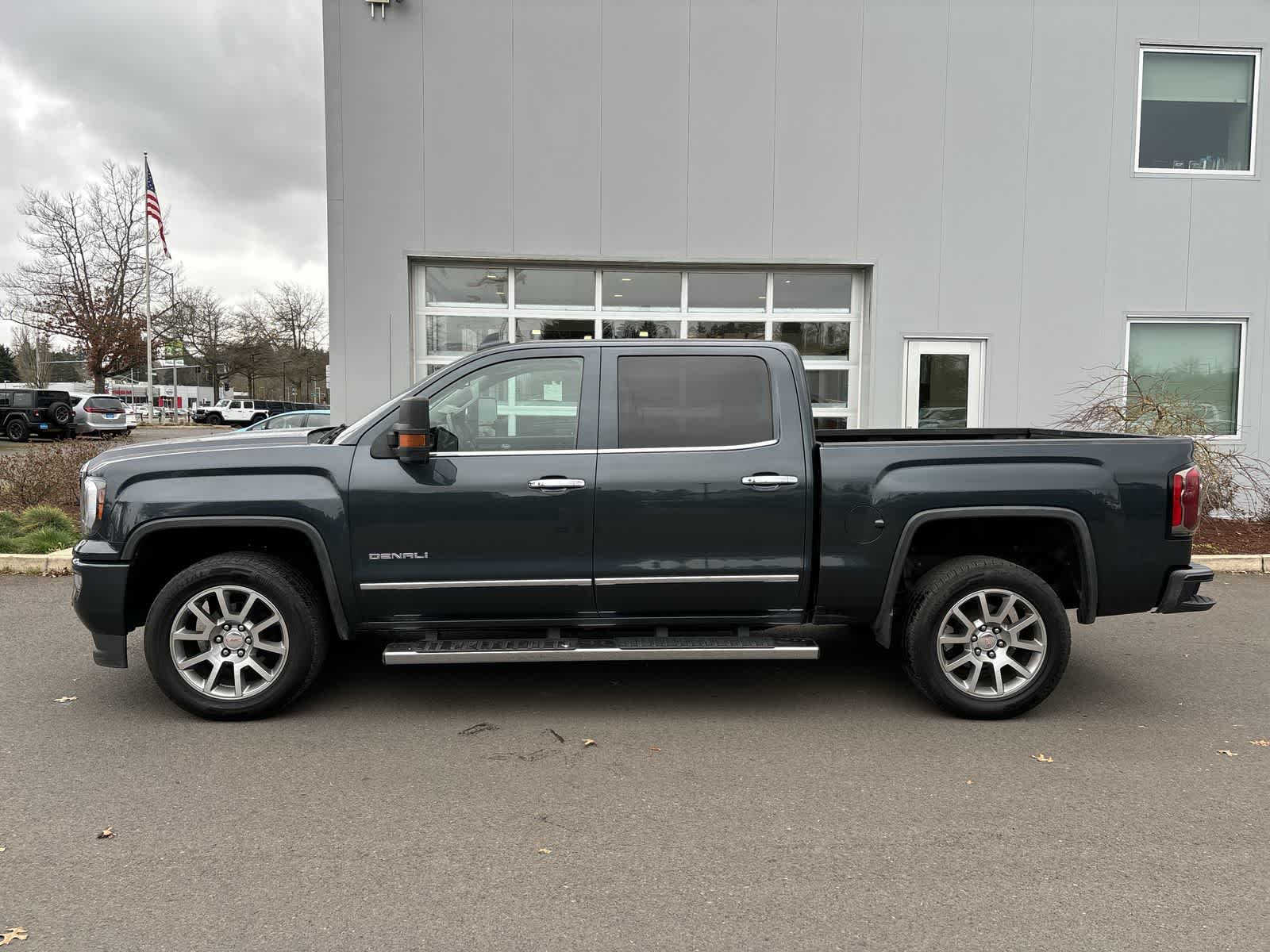 Thumbnail: 2018 GMC Sierra 1500 - 2