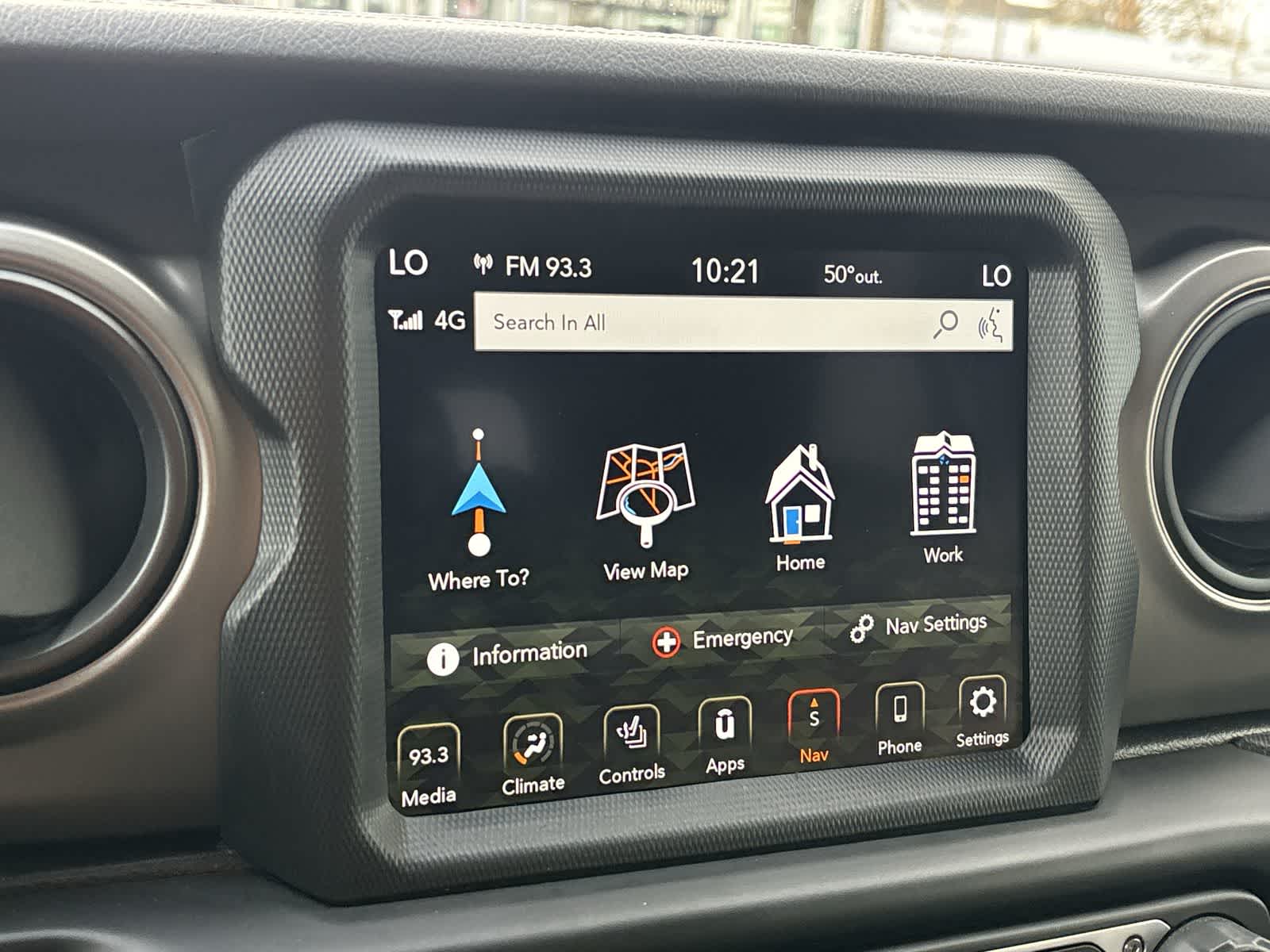 Thumbnail: 2022 Jeep Gladiator - 21