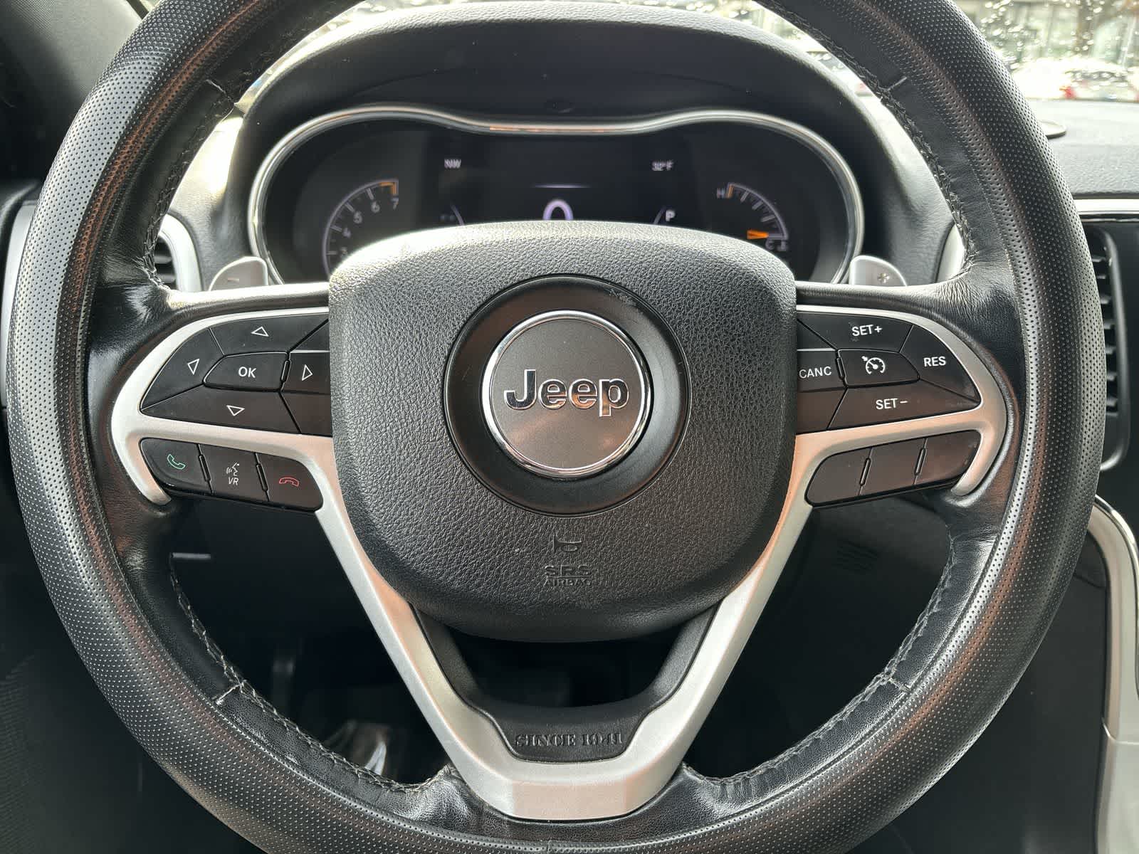 Thumbnail: 2015 Jeep Grand Cherokee - 10