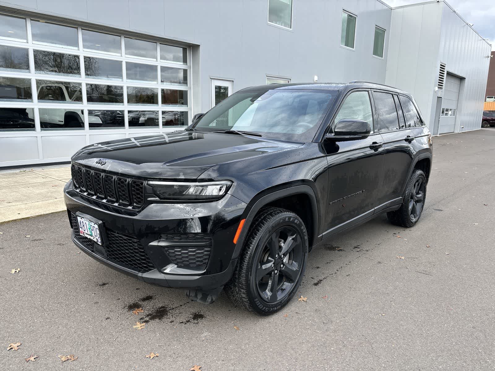 Thumbnail: 2023 Jeep Grand Cherokee - 1