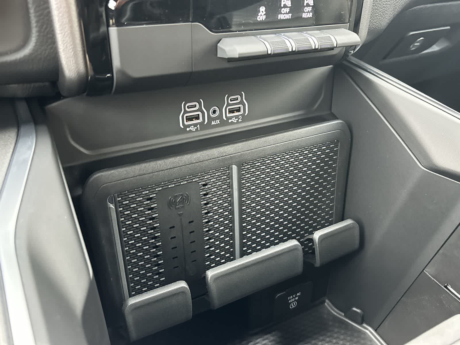 Thumbnail: 2026 RAM 1500 - 24