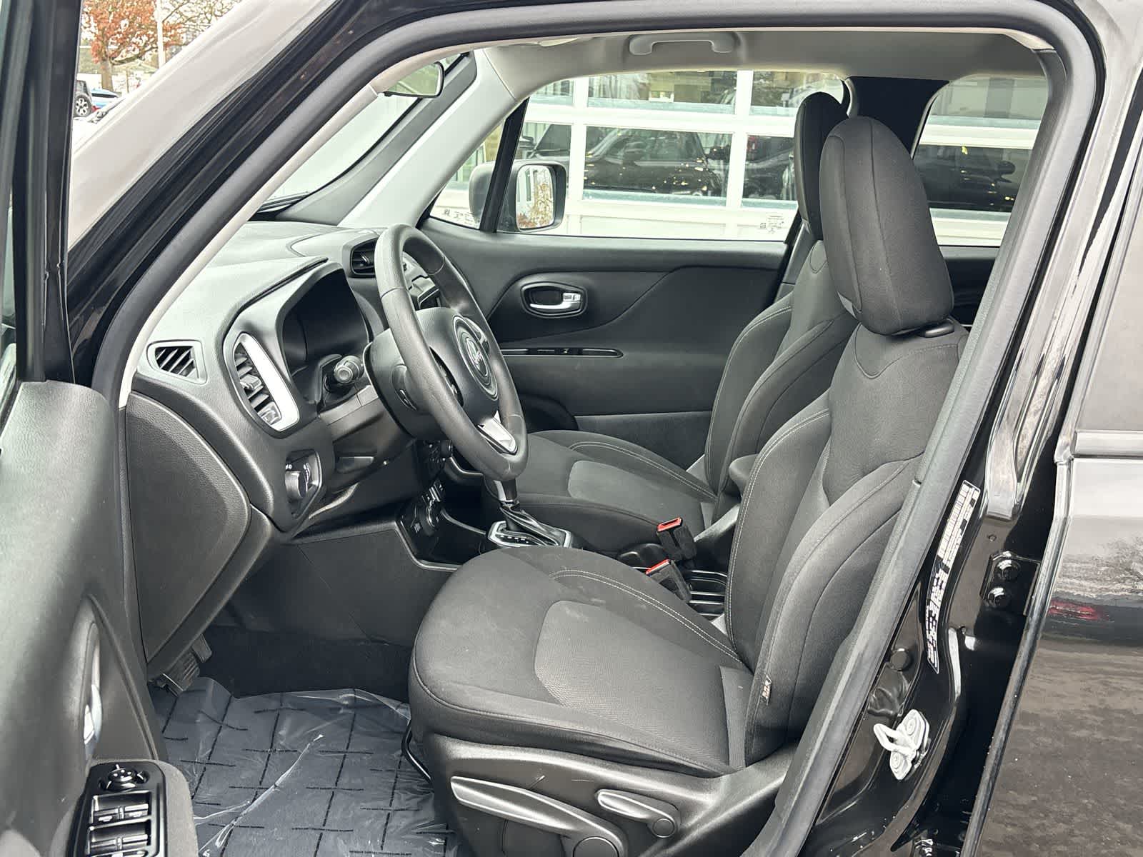 Thumbnail: 2021 Jeep Renegade - 12