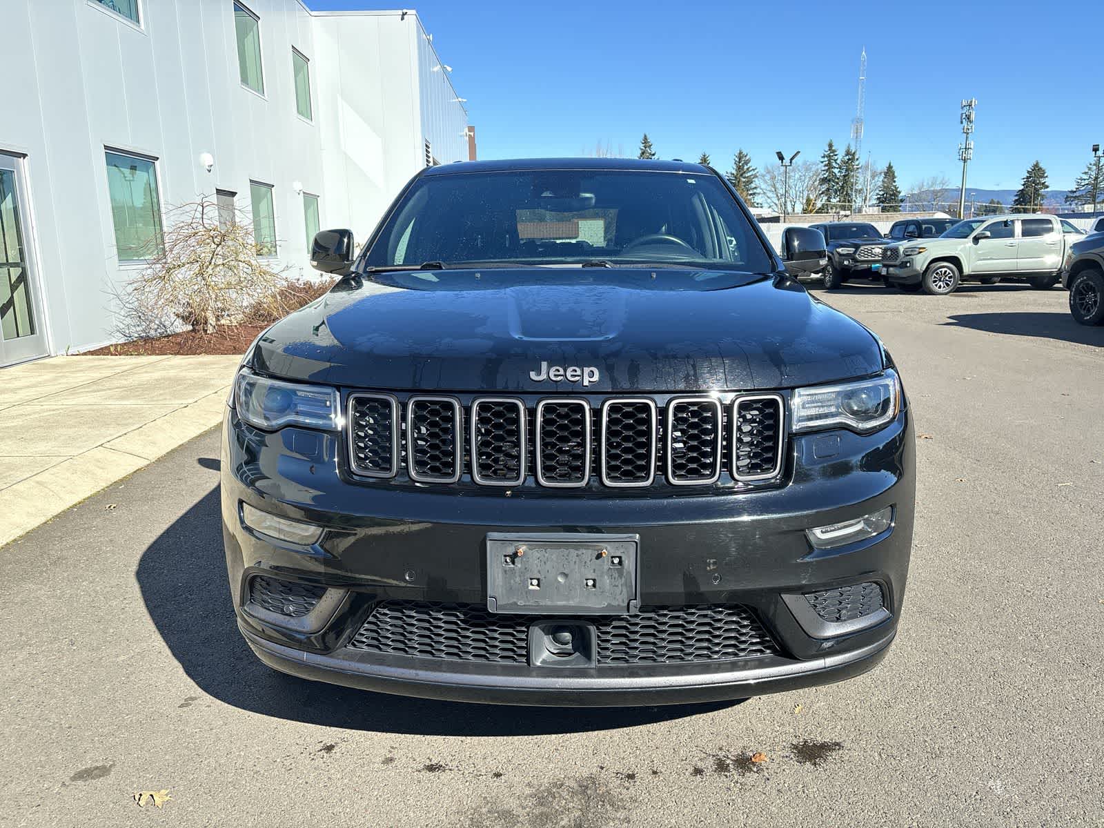 Thumbnail: 2018 Jeep Grand Cherokee - 7