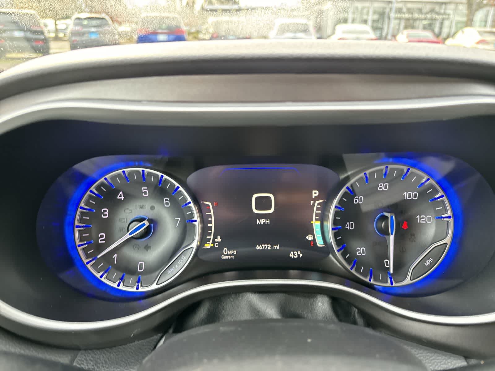 Thumbnail: 2024 Chrysler Pacifica - 13