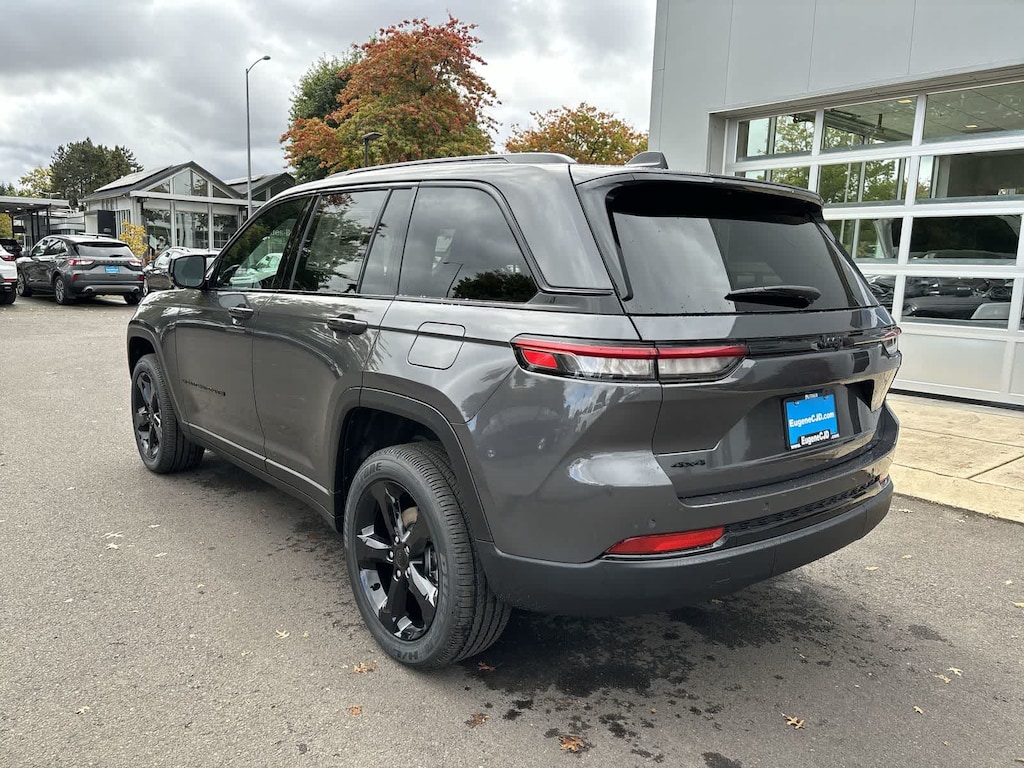 New 2025 Jeep Grand Cherokee Altitude X Sport Utility