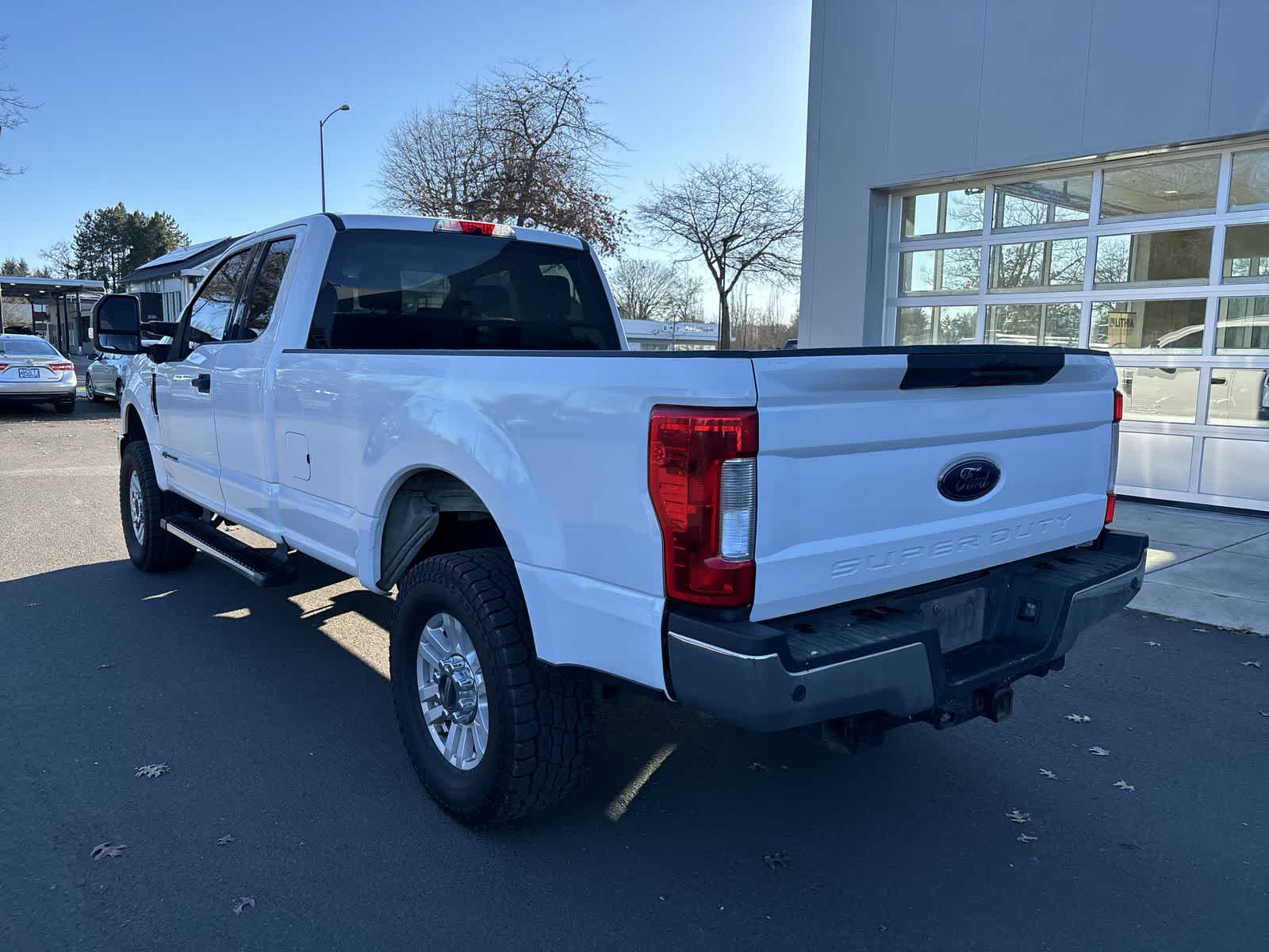 Thumbnail: 2019 Ford F-250 - 3