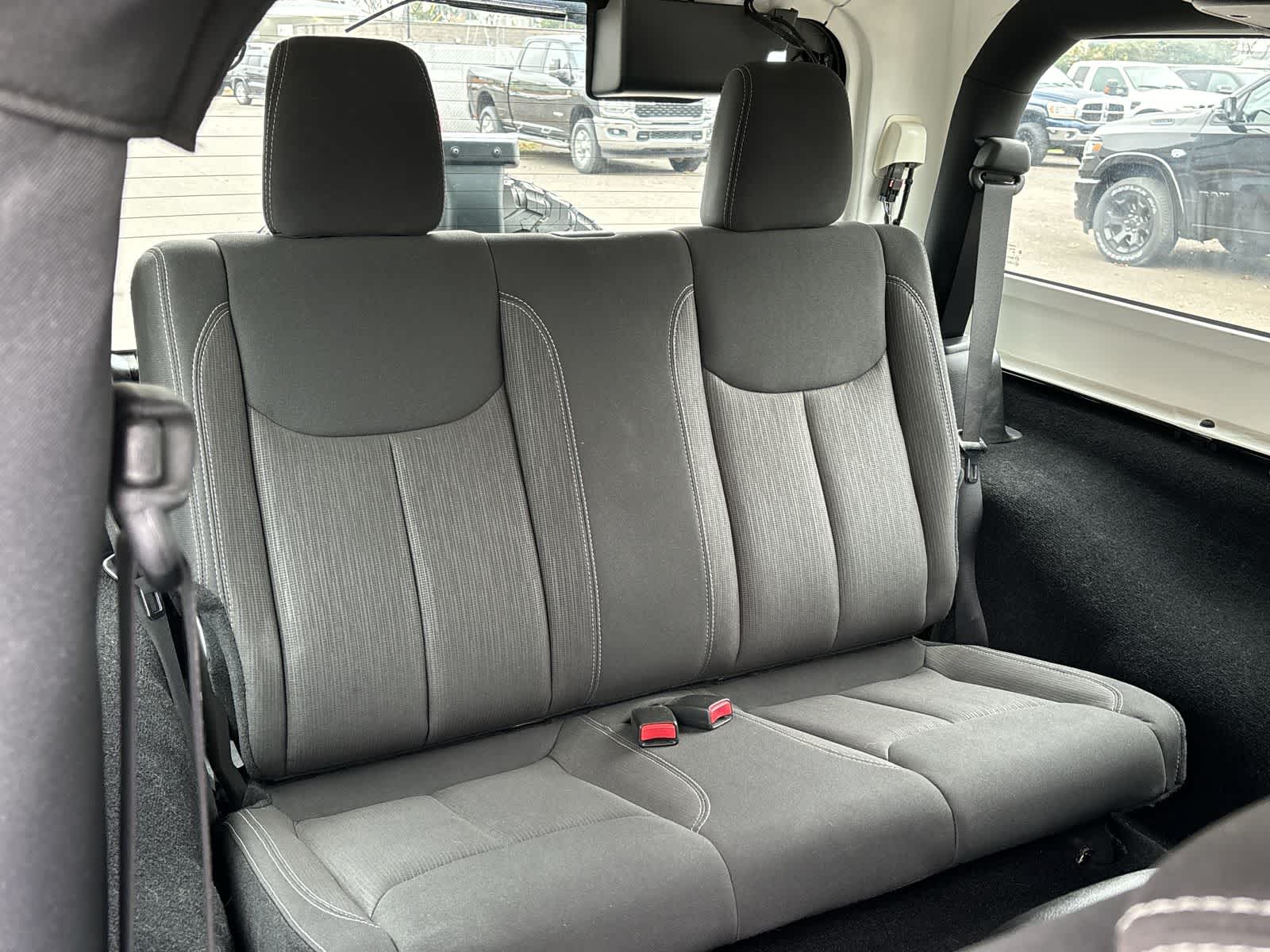 Thumbnail: 2015 Jeep Wrangler - 10