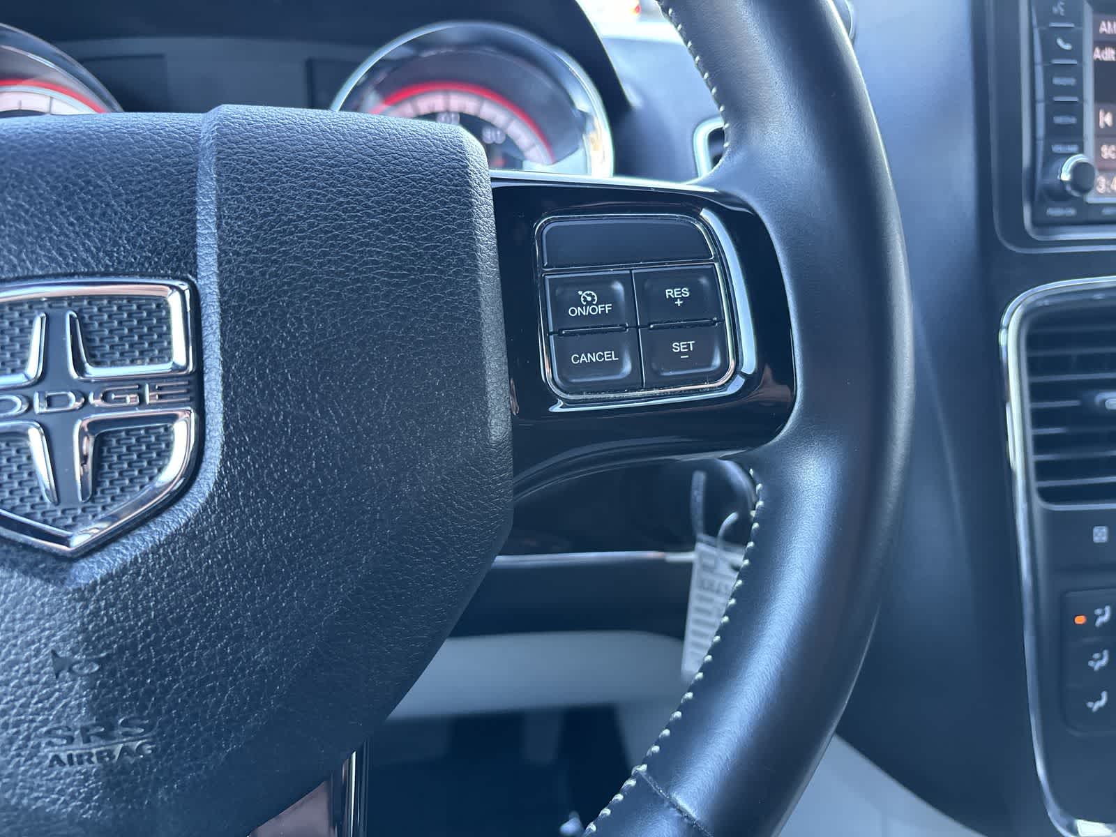 Thumbnail: 2019 Dodge Grand Caravan - 15