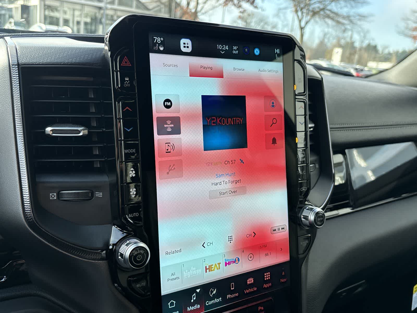 Thumbnail: 2026 RAM 1500 - 15