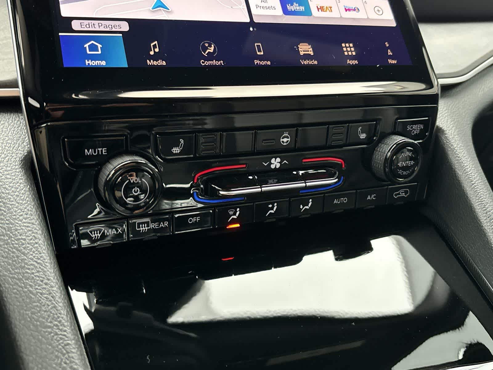 Thumbnail: 2025 Jeep Grand Cherokee - 22