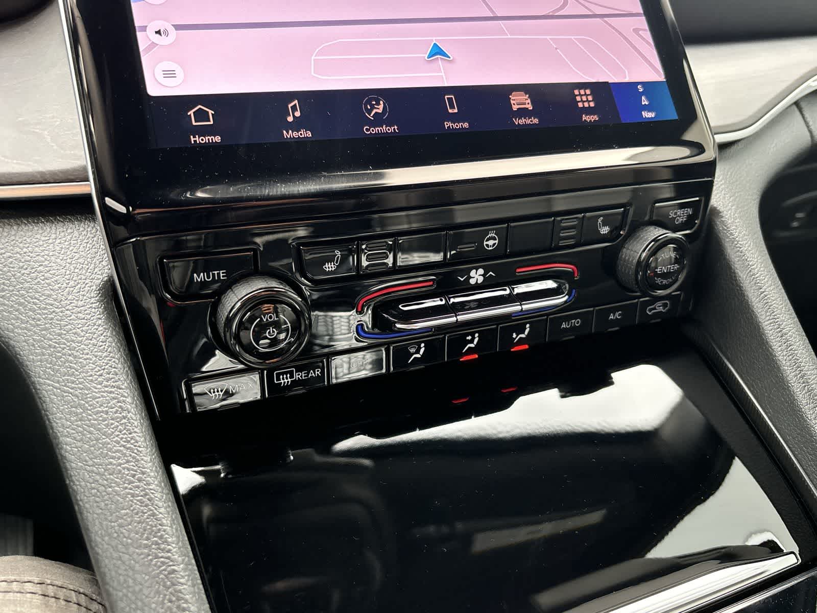 Thumbnail: 2025 Jeep Grand Cherokee L - 26