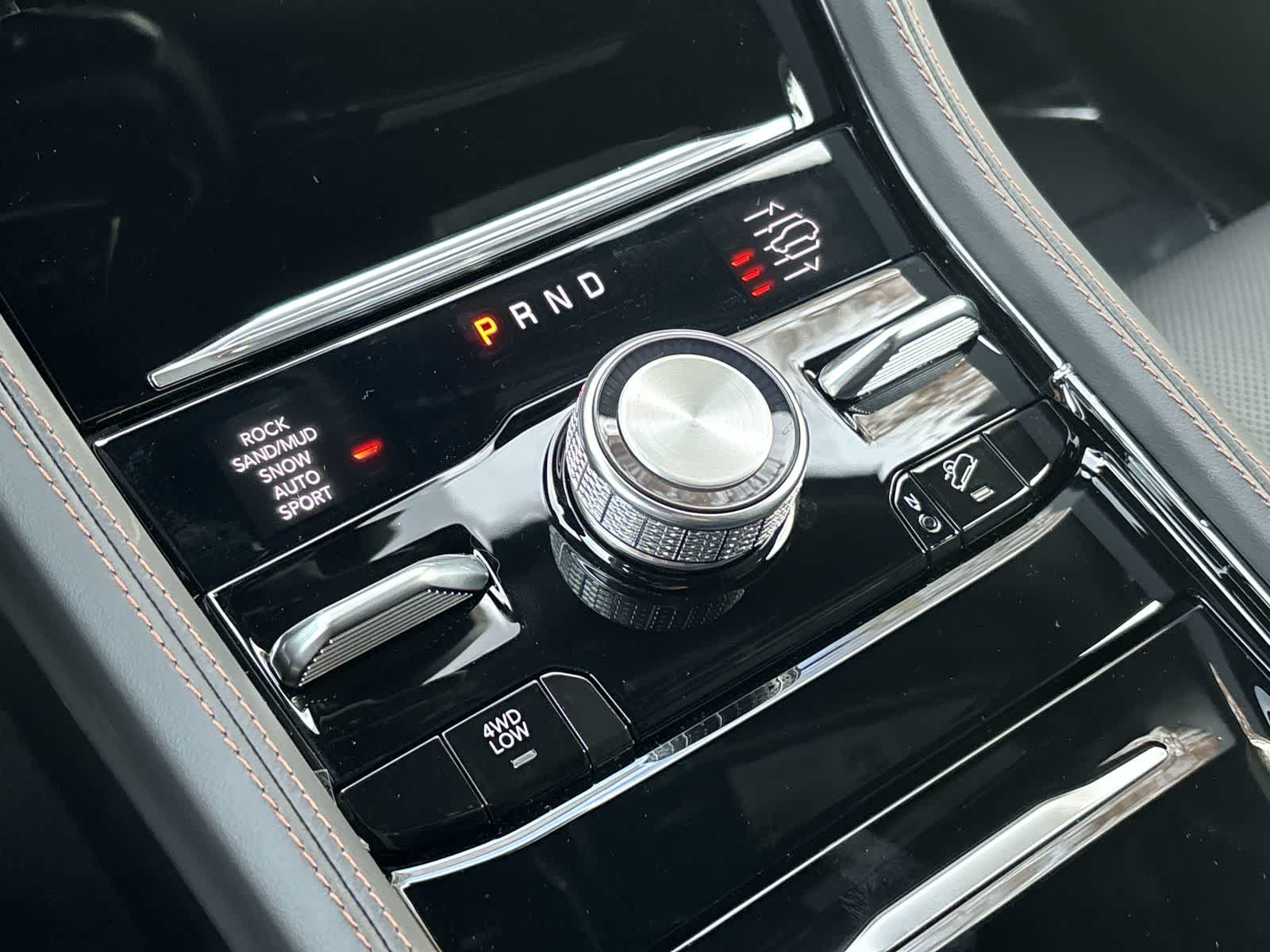 Thumbnail: 2025 Jeep Grand Cherokee L - 28