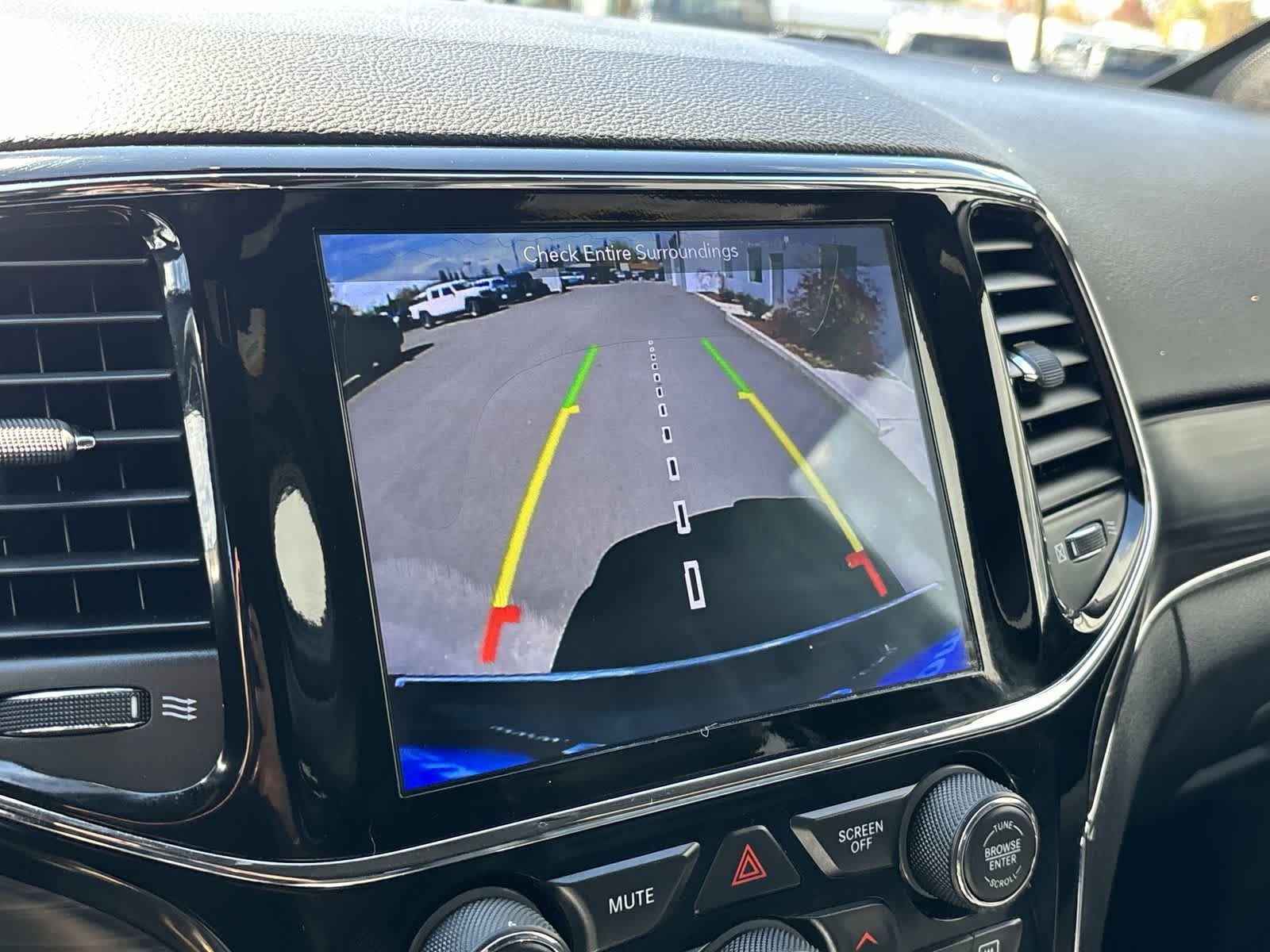 Thumbnail: 2019 Jeep Grand Cherokee - 25