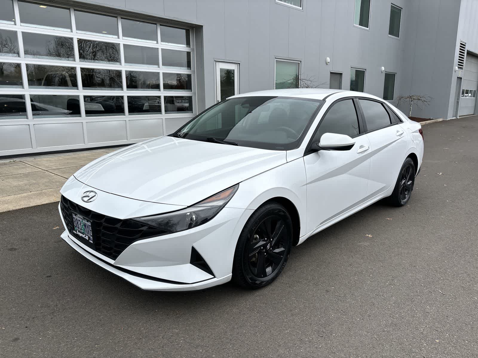 Thumbnail: 2021 Hyundai Elantra - 1